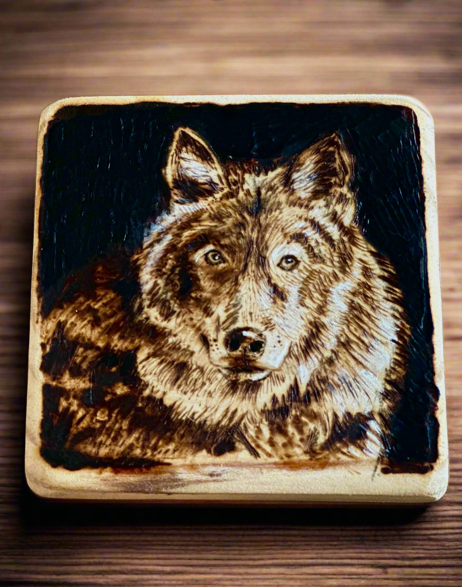 4x4 Wolf Pyrography Art – Hand-Burned Mini Woodburning for Rustic & Wildlife Décor